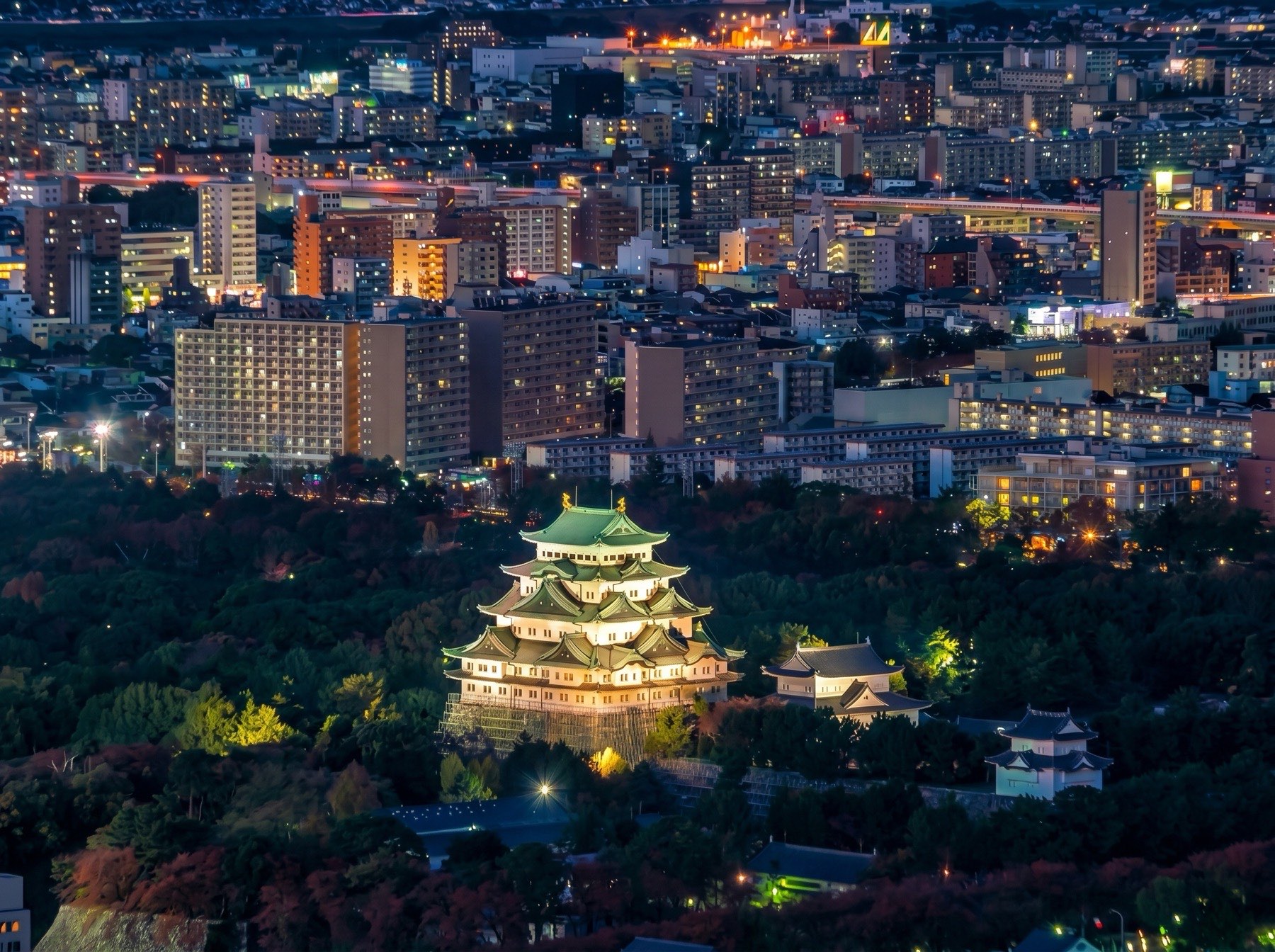 名古屋城と名古屋の街
